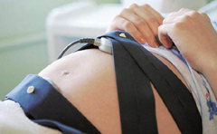 微脉孕产一站式服务：在家进行的胎心监测，与医生随时“面对面”咨询